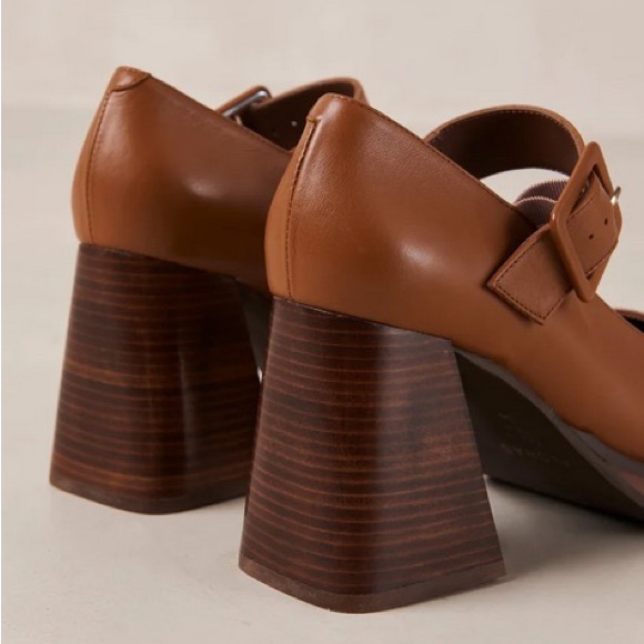 Size 6 Oregon Alohas Brown NWOT - Picture 4 of 10